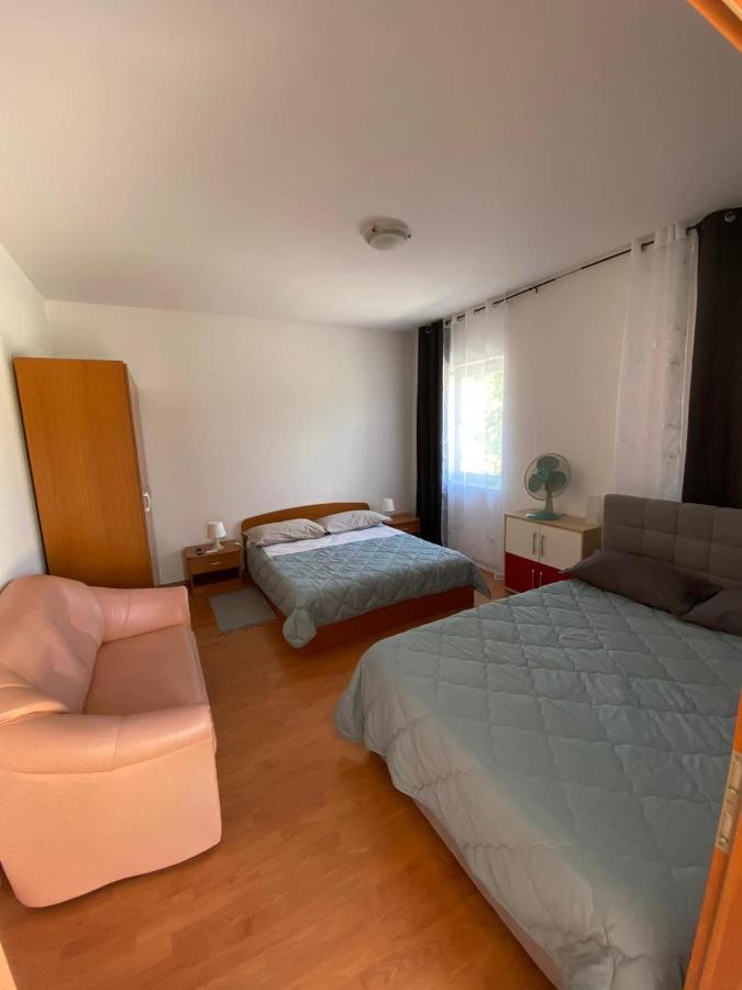 Room Sandra Матули Екстериор снимка