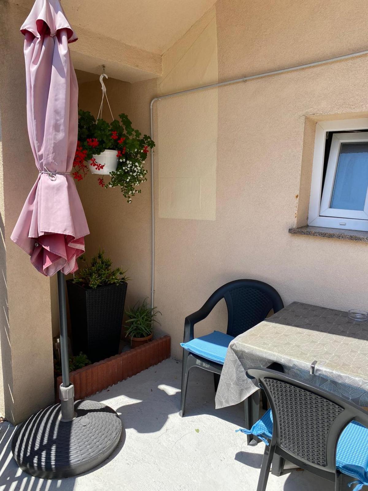 Room Sandra Матули Екстериор снимка
