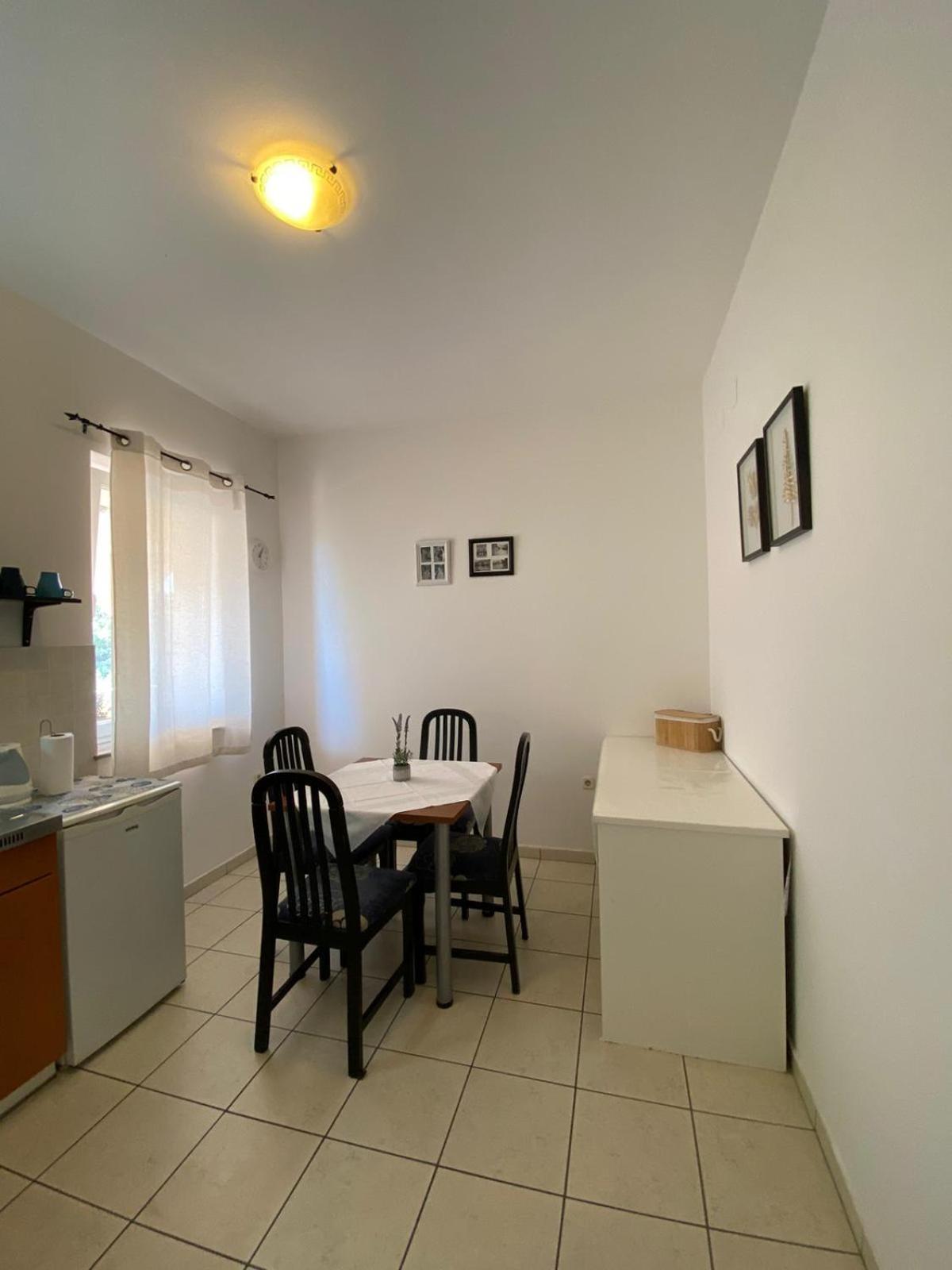 Room Sandra Матули Екстериор снимка
